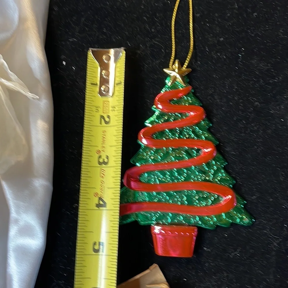 Avon Vtg Reflections of Christmas Ornament Christmas Tree